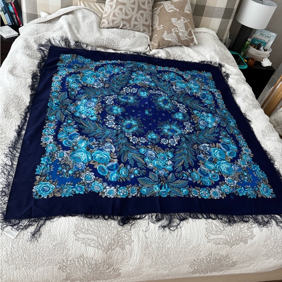 Elegant Blue Floral scurf 100% wool Russian style